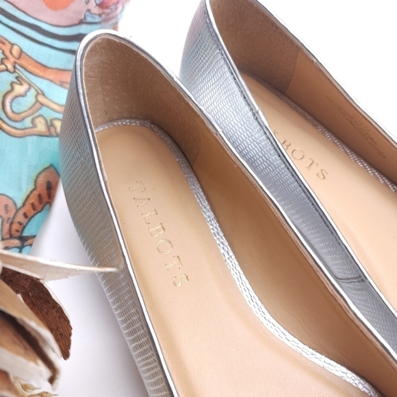 Talbots Silver Peep Toe Flats Sz 6.5m - Picture 5 of 11
